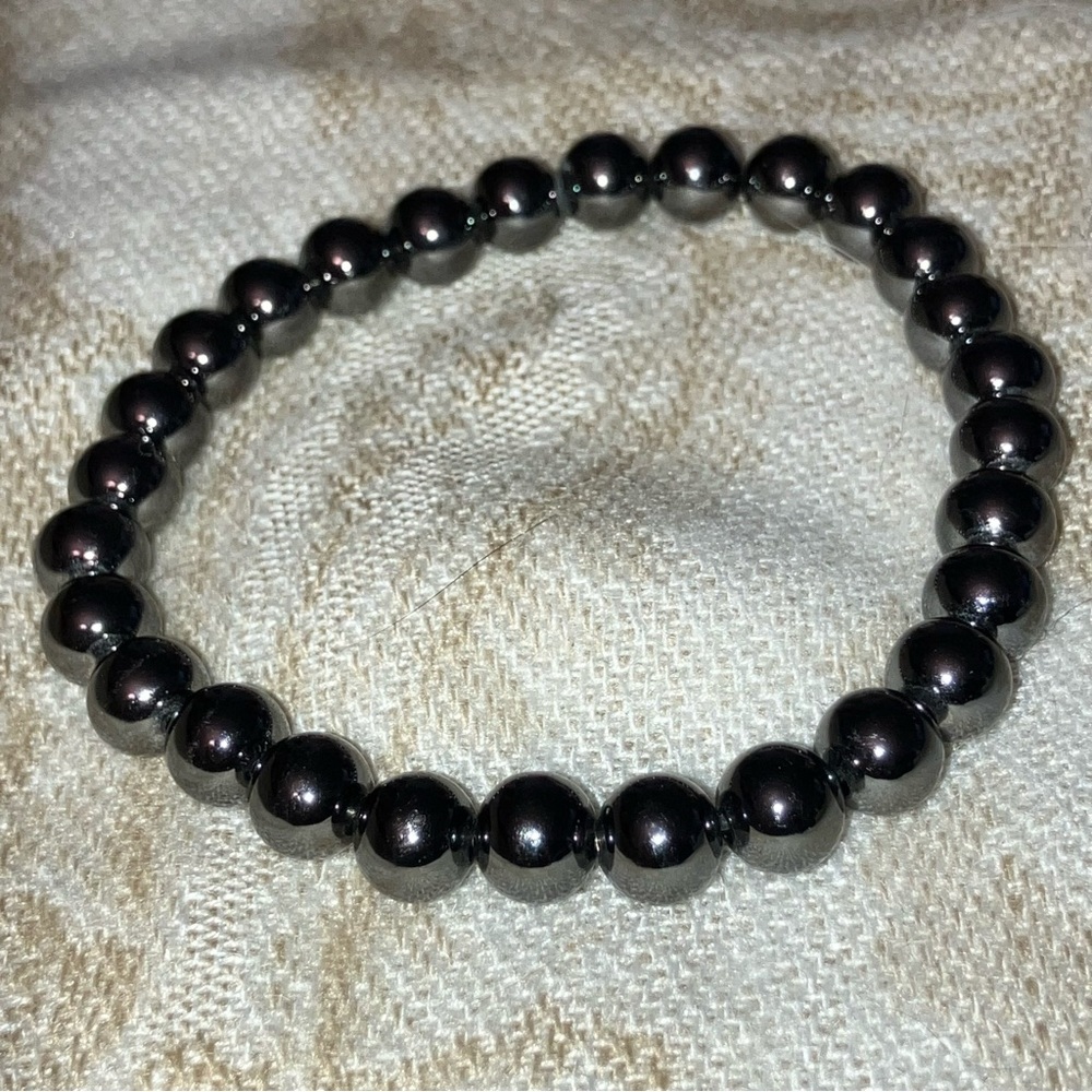 Hematite Beaded Bracelet: Focus, Root Chakra, Aries/Aquarius Zodiac